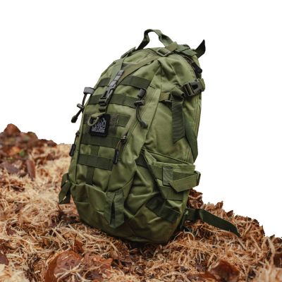 28. Plecak turystyczny Offlander Survival Trekker 25L OFF_CACC_34GN