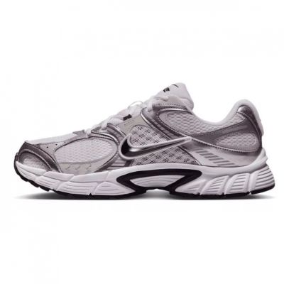 2. Nike buty męskie V5 RNR HJ5228-104