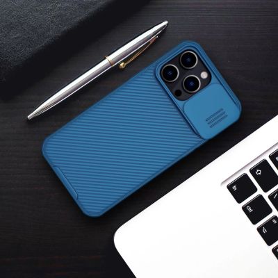 19. Nillkin CamShield Pro Case etui iPhone 14 Pro Max pancerny pokrowiec osłona na aparat kamerę niebieski