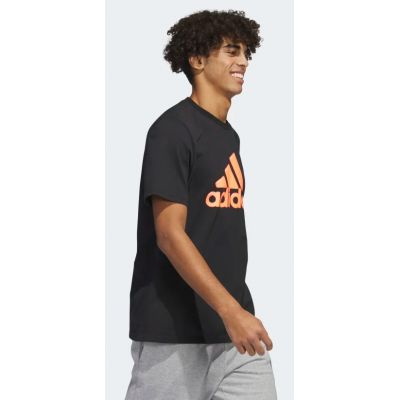 4. Koszulka adidas Fill Graphic Tee M HS2513