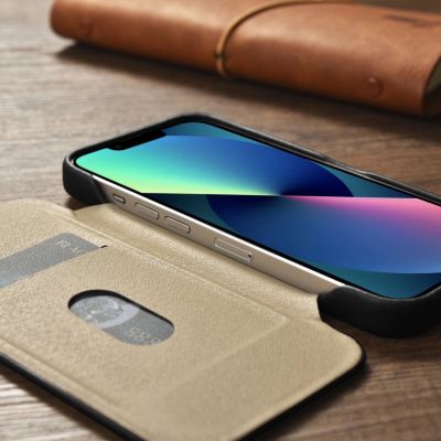 24. iCarer CE Oil Wax Premium Leather Folio Case skórzane etui iPhone 14 Plus z klapką magnetyczne MagSafe czarny (AKI14220707-BK)