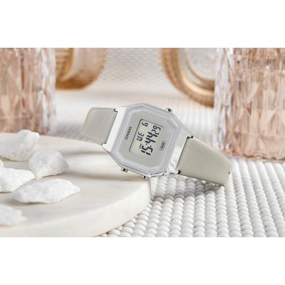 6. Zegarek Damski CASIO Vintage LA680WEL-8EF + BOX