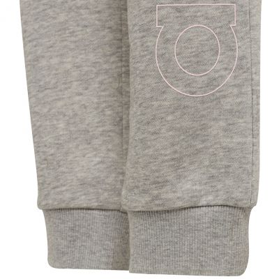 5. Spodnie dla dzieci adidas Essentials Logo szare GS4304