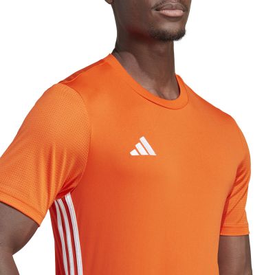 16. Koszulka adidas Tabela 23 Jersey M IB4927