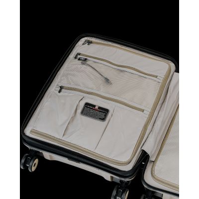 8. Walizka kabinowa SwissBags Echo 55 cm 17782 szampański