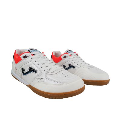 8. Buty piłkarskie Joma Top Flex Foot Shape 2502 Indoor białe FOTOPW2502IN
