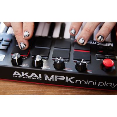 10. AKAI MPK MINI PLAY 3 - Mini klawiatura sterująca