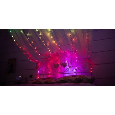 9. Inteligentne lampki choinkowe Twinkly 250 RGB+W 20m
