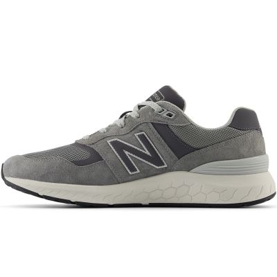 10. Buty sportowe New Balance M MW880CA6