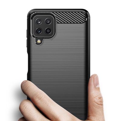 4. Carbon Case elastyczne etui pokrowiec Samsung Galaxy A22 4G czarny