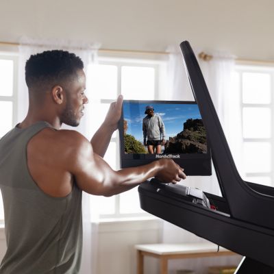 8. Bieżnia elektryczna Nordictrack X16 NTL29225