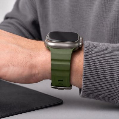 6. Pasek Tech-Protect Motion na Apple Watch 44 / 45 / 46 / 49 mm - zielony