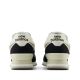 21. Buty New Balance W WL574DK2