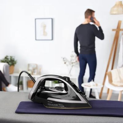 5. Żelazko parowe TEFAL Puregliss FV 8062