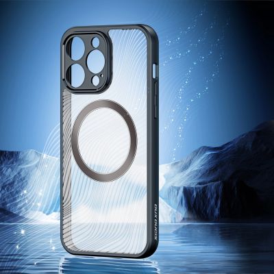 6. Etui Dux Ducis Aimo Mag z MagSafe na iPhone 14 Pro - czarne