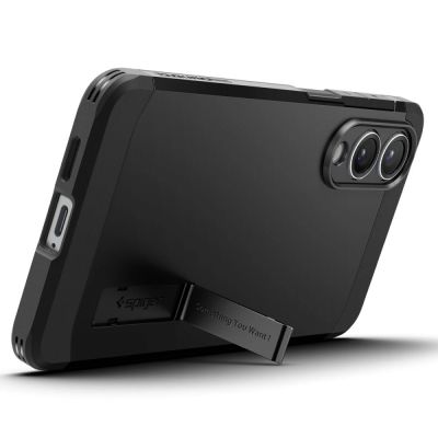 9. Etui Spigen Tough Armor MagSafe na Samsung Galaxy S25 Edge - czarne