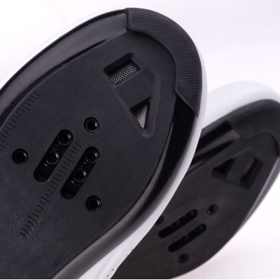 10. Buty FOROAD UNI
