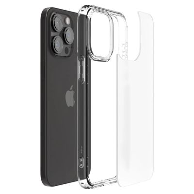 5. Etui Spigen Ultra Hybrid na iPhone 15 Pro - przezroczysto-matowe