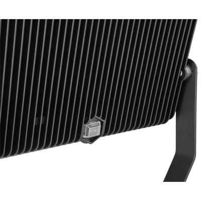 13. Reflektor podwójny 2x100W SMD LED 2 x 8500lm na statywie 1.8m