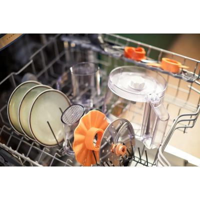 17. Philips Daily Collection Kompaktowy robot kuchenny 700 W z 16 funkcjami
