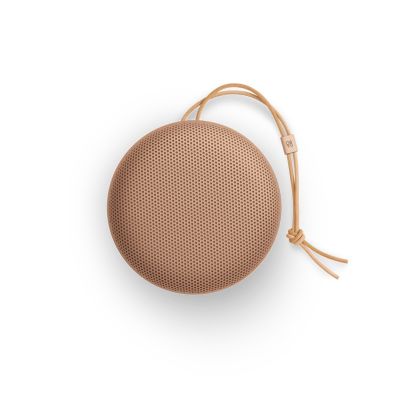 4. Przenośny głośnik Bang&Olufsen BeoSound A1 3rd Gen stereo 60W Beżowy