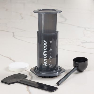 6. Zaparzacz do kawy Aeropress 85R11