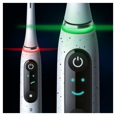 19. Szczoteczka Oral-B iO Series 10 Stardust White