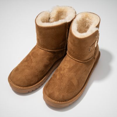 5. Śniegowce damskie Wrangler Elsa Platform MID buty zimowe ocieplane z futerkiem czarne (20243077.37B)