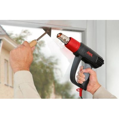 2. Skil 8004 AA 500 l/min 650 °C 2000 W