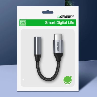 11. Ugreen przejściówka do słuchawek z 3,5 mm mini jack na USB Typ C 10 cm szary (30632)
