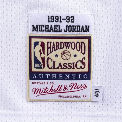 3. Koszulka meczowa Mitchell & Ness Authentic Michael Jordan Chicago Bulls 1991-92 - AJY4LG19006-CBUWHIT91MJO
