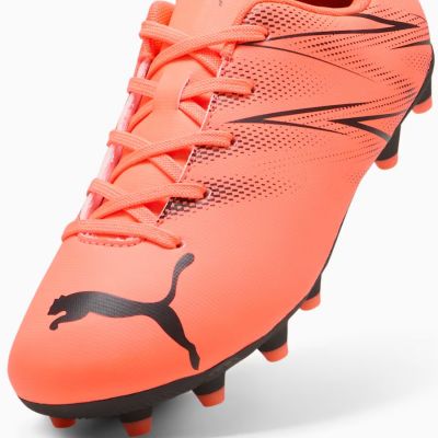 4. Buty piłkarskie Puma Attacanto FG/AG Jr 107480-14