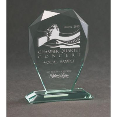8. Trofeum szklane grawerowane z etui