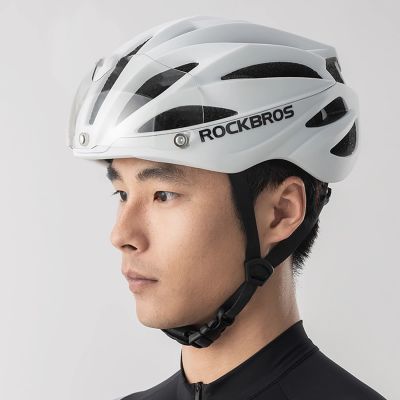 6. Kask rowerowy Rockbros z szybką, odpinane okulary z ochroną UV, unisex - brązowy