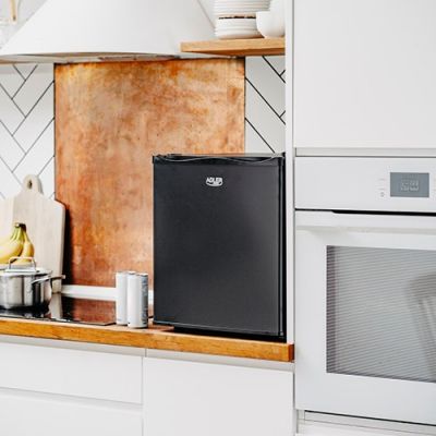 12. Chłodziarka termoelektryczna ADLER AD 8089