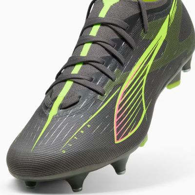 4. Buty piłkarskie Puma Ultra 5 Match MxSG M 108350-03