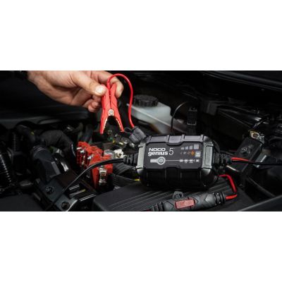 5. Noco GENIUS5EU 5A Battery Charger Prostownik