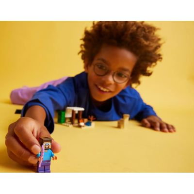 9. LEGO Minecraft 21251 Pustynna wyprawa Steve’a