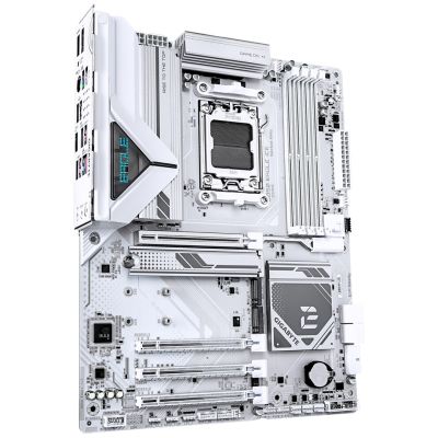 3. Płyta główna Gigabyte B850 EAGLE ICE (B850, AM5, ATX, DDR5)