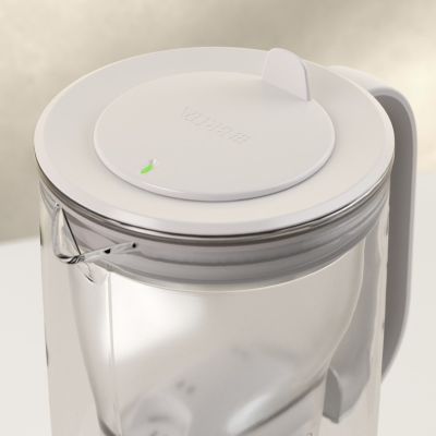 10. Dzbanek filtrujący Brita Glass+2 wkłady MaxtraPro PP (niebieski; 2,5l)