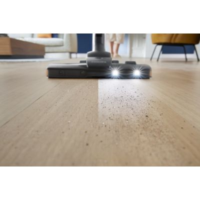 40. Odkurzacz PHILIPS Series 6000 XD6142/12