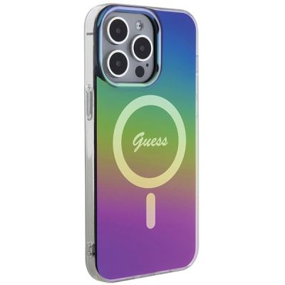 4. Etui Guess IML Iridescent MagSafe na iPhone 15 Pro - czarne