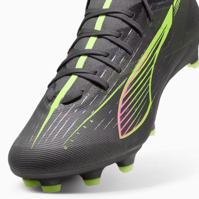 4. Buty piłkarskie Puma Ultra 5 Match FG/MG M 108166-03