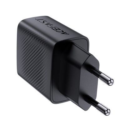 4. Ładowarka Acefast A78 sieciowa GaN USB-A / USB-C PD 20W - czarna