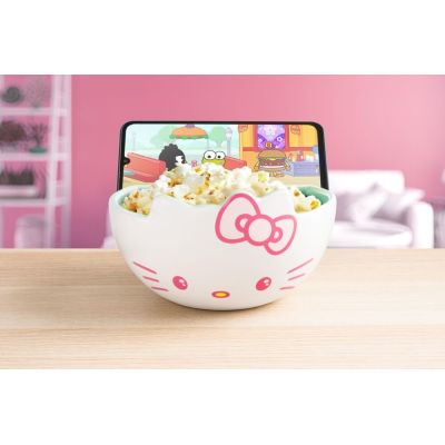 3. PP HELLO KITTY STREAMING SNACK BOWL