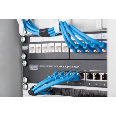 5. Digitus Przełącznik Gigabit Ethernet 10", 8-portowy, niezarządzalny