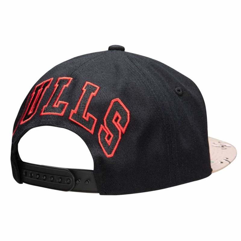 2. Czapka z daszkiem Mitchell & Ness NBA HWC Chicago Bulls Choco Camo - HHSS1101-CBUYYPPPBLCK