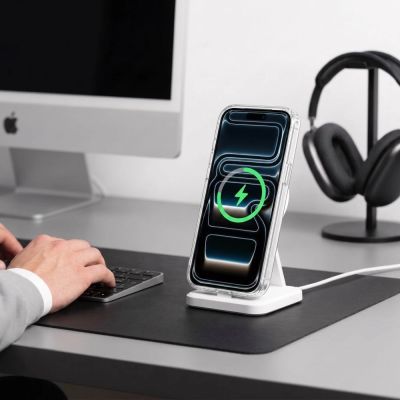 10. Etui Tech-Protect MagStand MagSafe CC na iPhone 18 Pro Max / 17 Pro Max - przezroczyste