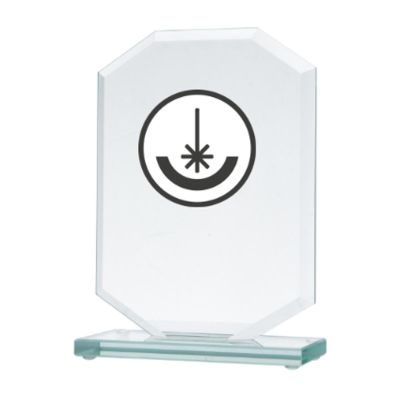 2. Trofeum szklane grawerowane