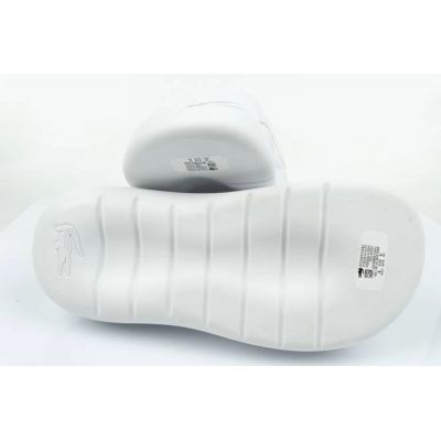 8. Klapki Lacoste Serve Slide W 0421G